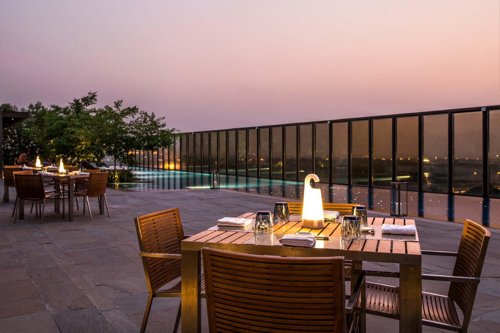 Tara Rooftop Infinity Pool & Lounge