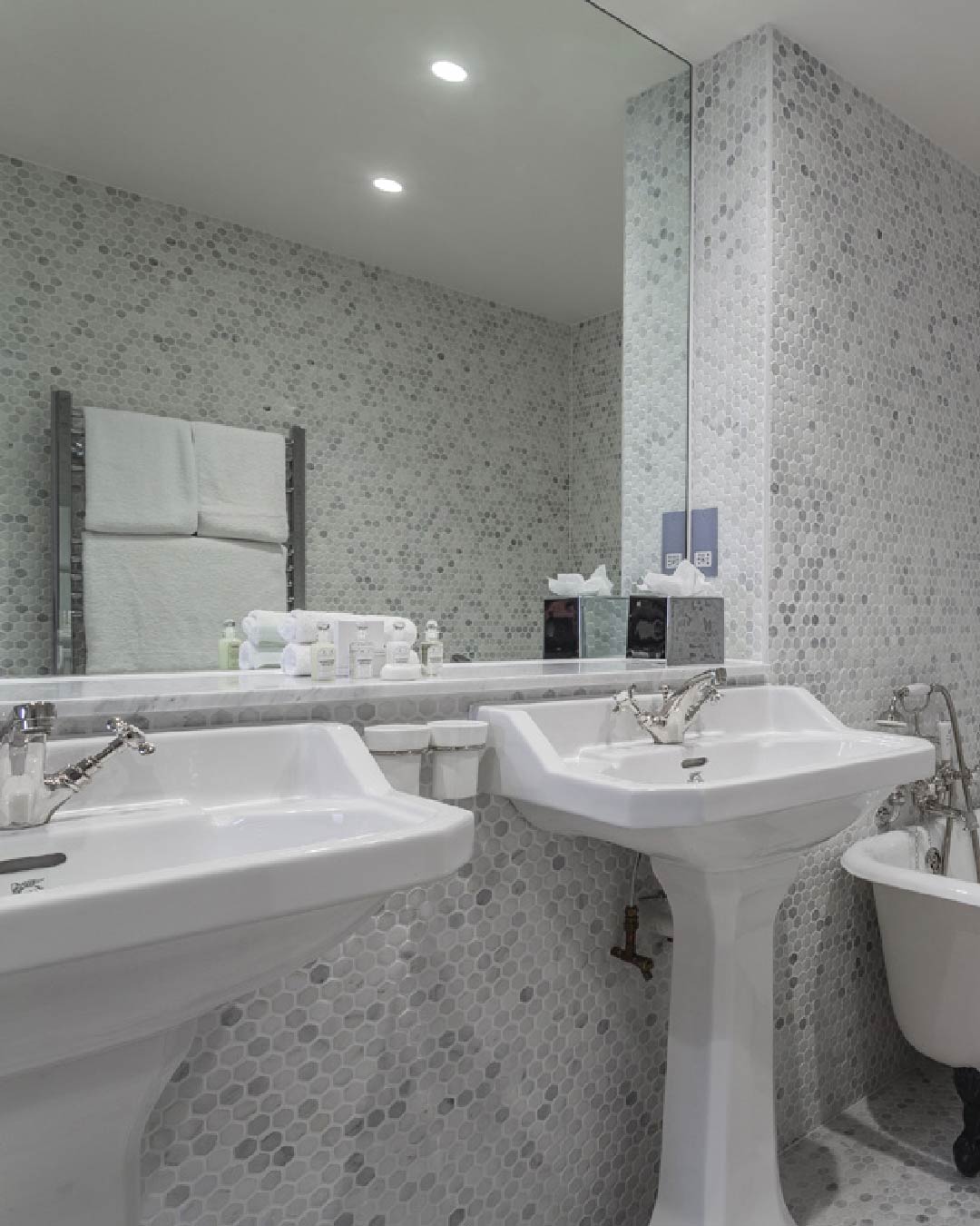 Kiyan, world cuisine alfresco restaurant