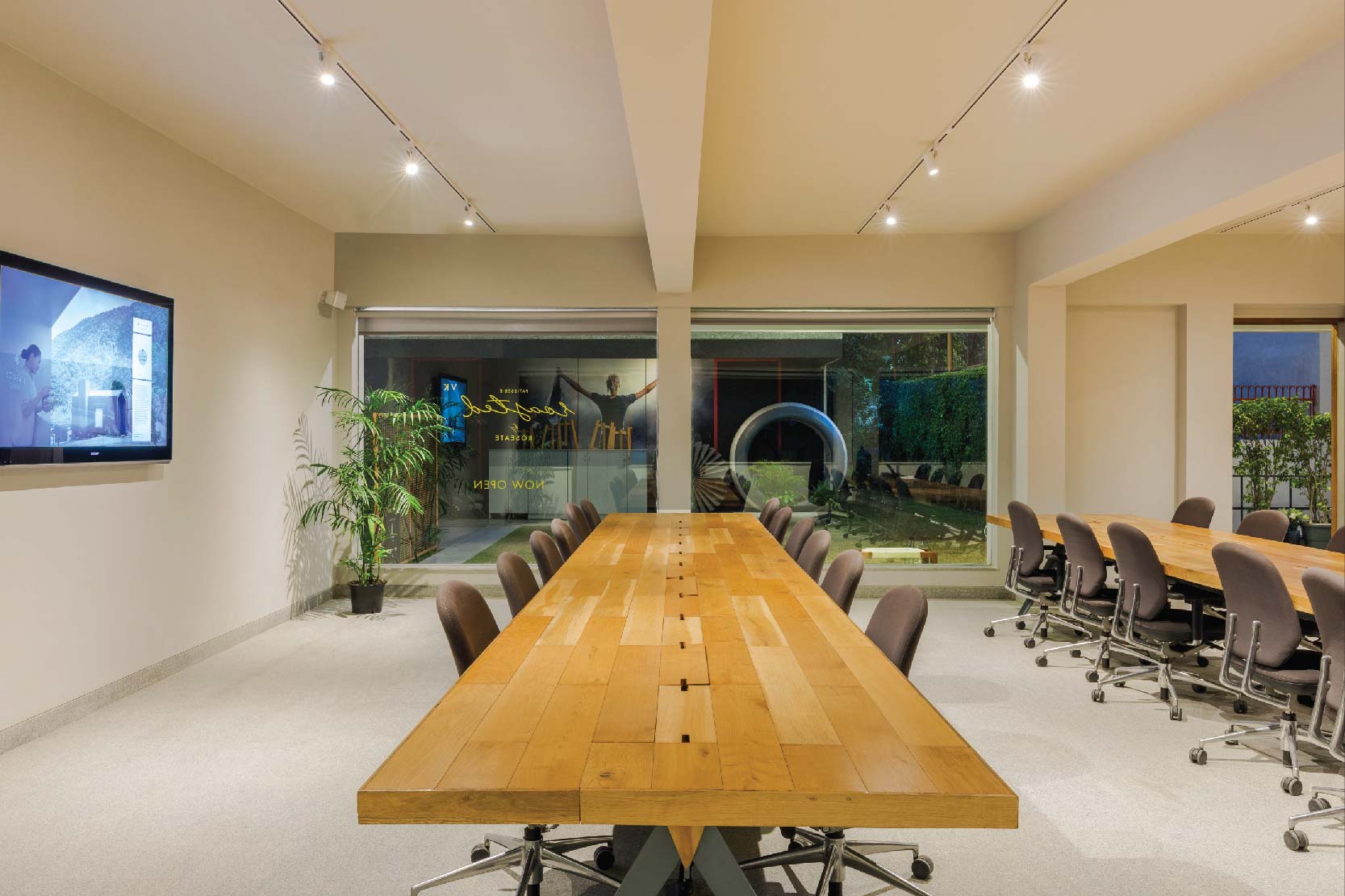 Roseate Aerocity co-working